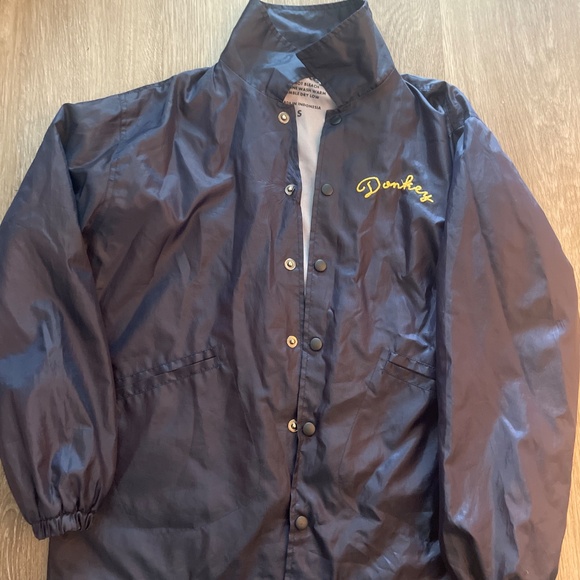 Donkey skateboarding rain jacket - Picture 3 of 4